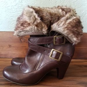 Women's Fur Lined Boots